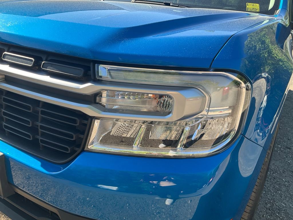 Certified 2022 Ford Maverick Lariat FWD image 9
