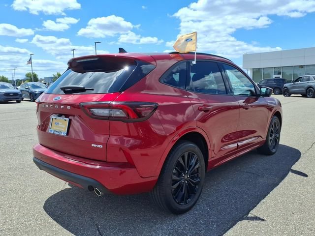 Certified 2024 Ford Escape ST-Line Elite AWD/4WD image 7