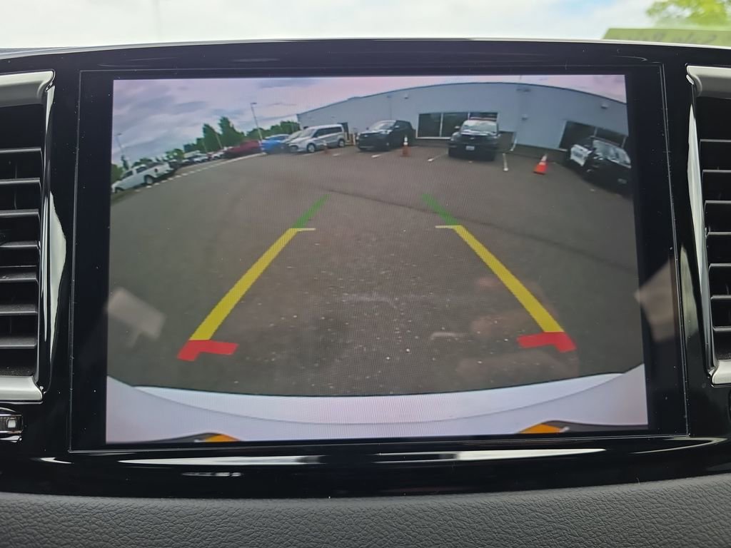 Used 2025 Chrysler Pacifica Select FWD image 29