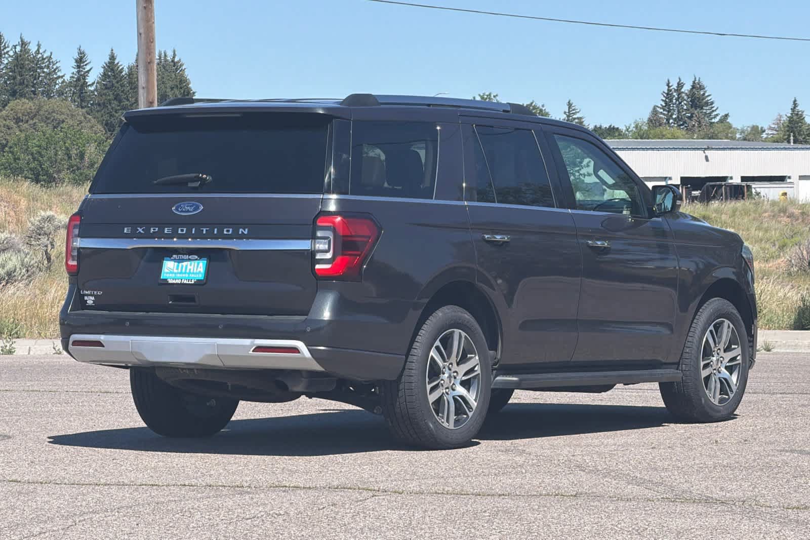 Certified 2024 Ford Expedition Limited AWD/4WD image 2