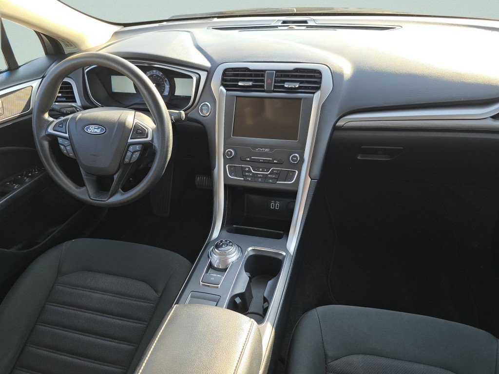 Certified 2020 Ford Fusion SE FWD image 20