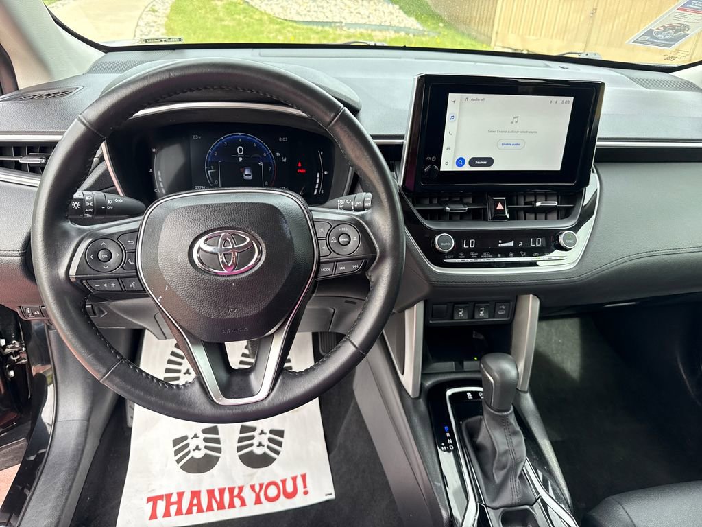 Used 2024 Toyota Corolla Cross XLE AWD/4WD image 13
