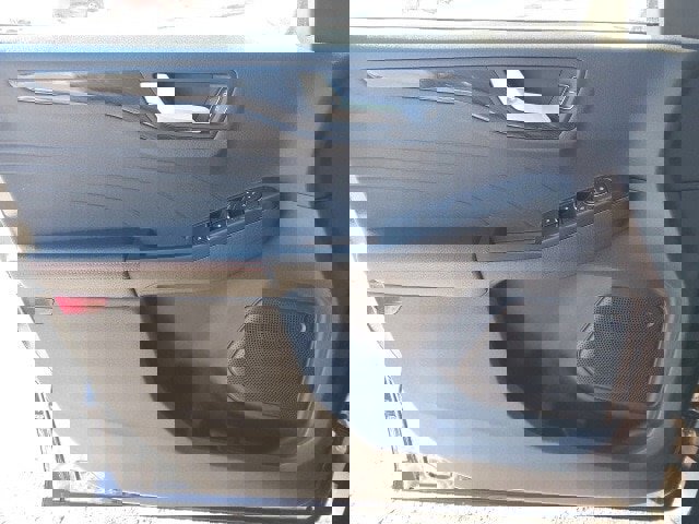 Certified 2025 Ford Escape ST-Line image 15