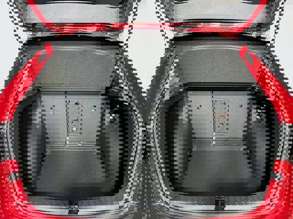 Used 2023 Volkswagen Taos SE w/ Panoramic Sunroof Package image 21