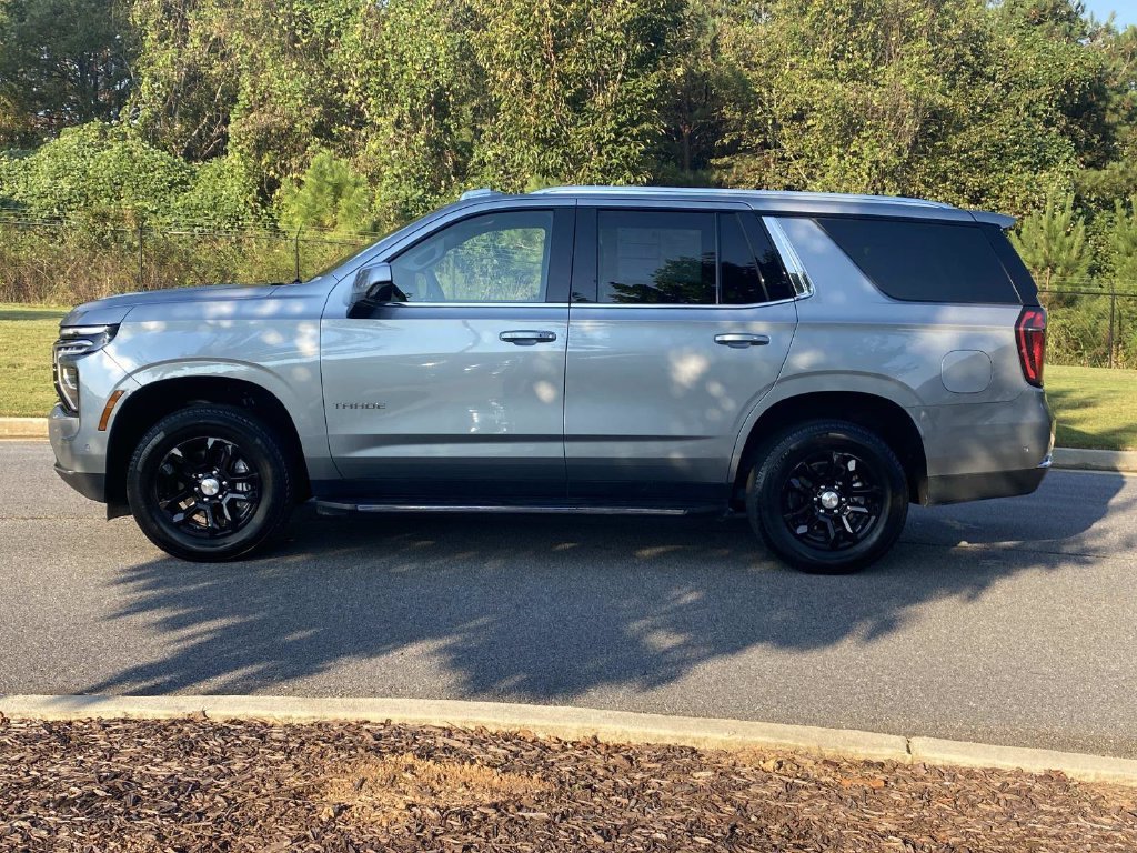 Used 2025 Chevrolet Tahoe LT AWD/4WD image 10