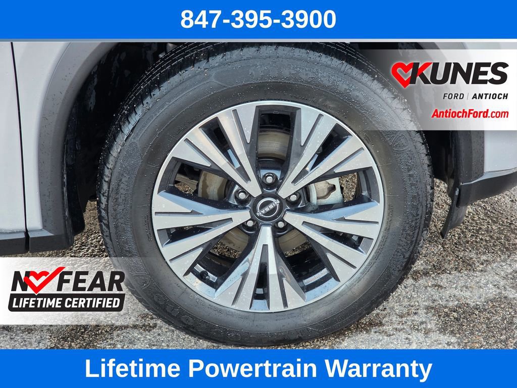 Used 2023 Nissan Rogue SV image 9