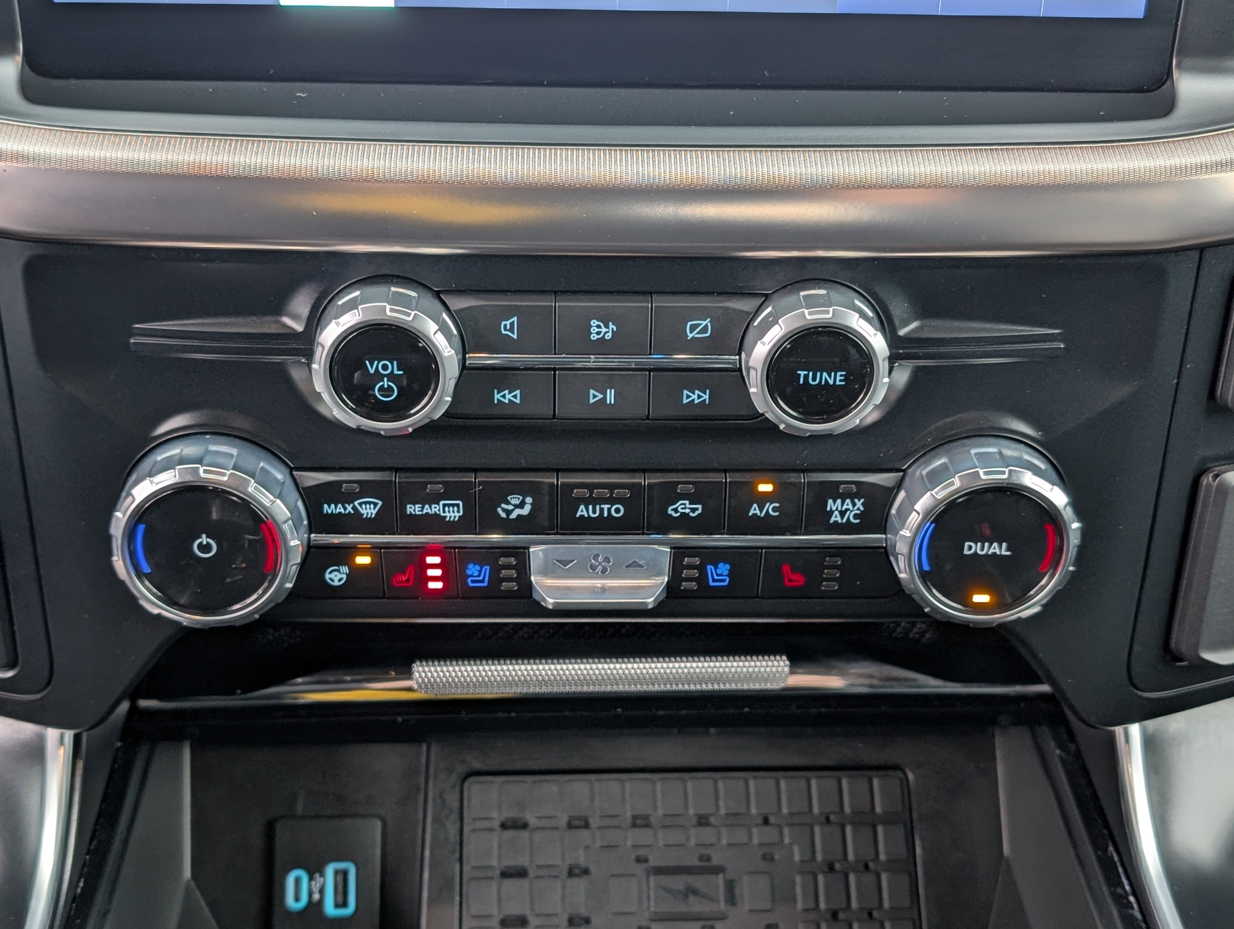 Certified 2023 Ford F150 Raptor w/ Raptor 37 Performance Package image 34