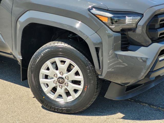 Used 2024 Toyota Tacoma SR5 AWD/4WD image 9