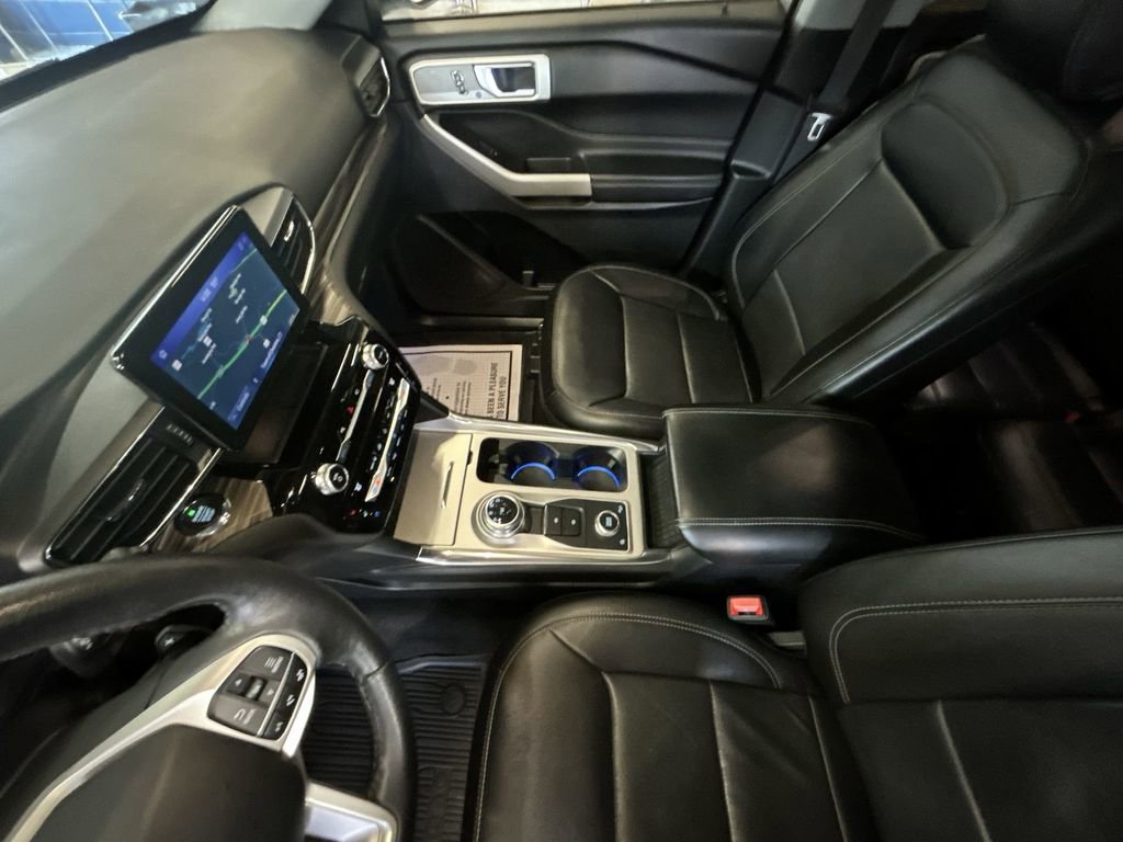 Certified 2021 Ford Explorer Limited w/ Hybrid Equipment Group 310A AWD/4WD image 21