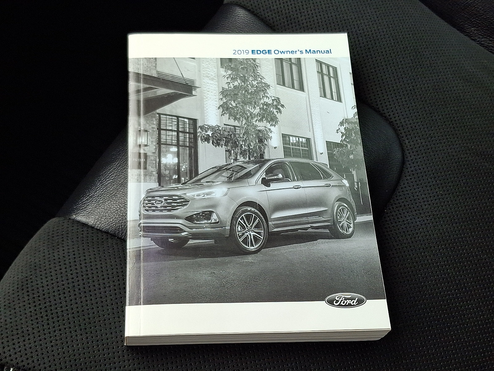 Certified 2019 Ford Edge ST w/ Equipment Group 401A AWD/4WD image 26