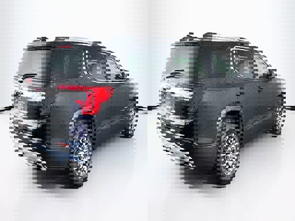 Used 2023 GMC Acadia SLT w/ Preferred Package image 5