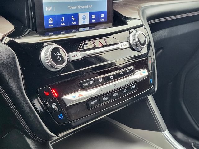 Certified 2023 Ford Explorer Platinum w/ Technology Package AWD/4WD image 24