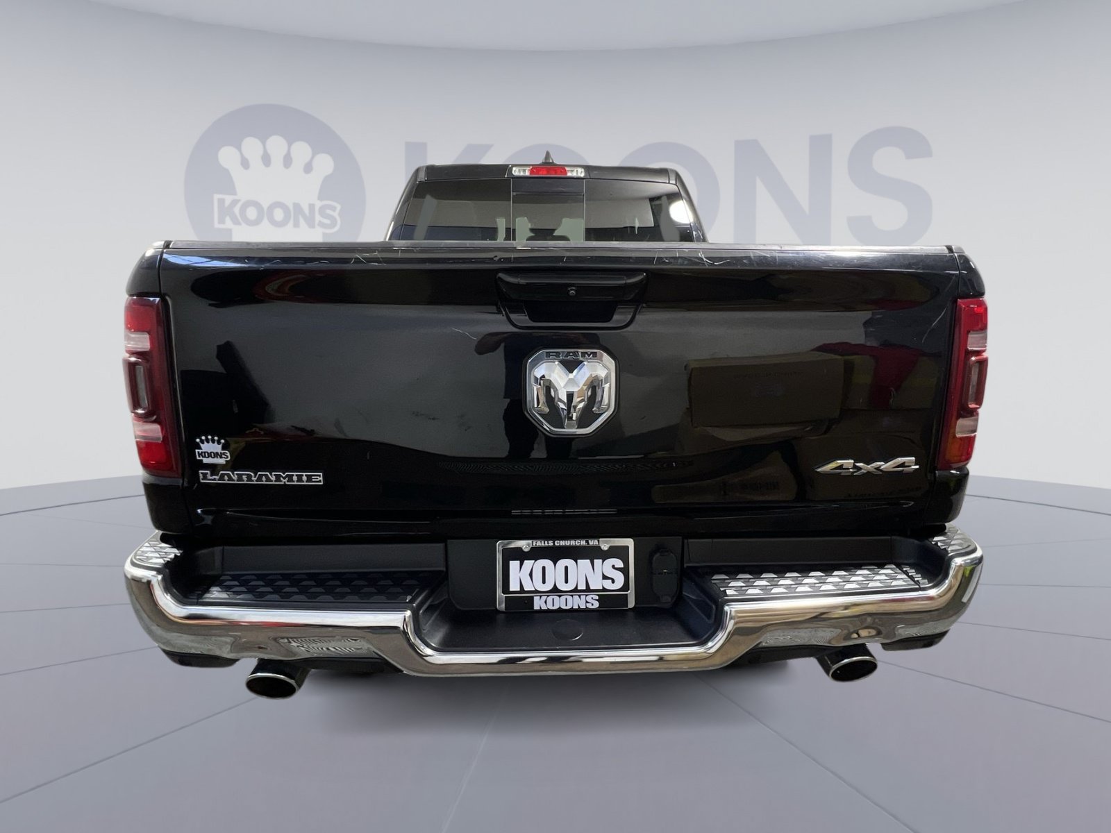 Used 2023 RAM 1500 Laramie AWD/4WD image 10