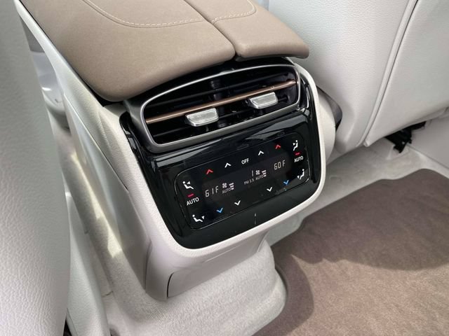 Used 2023 Mercedes-Benz EQS 450+ SUV image 13