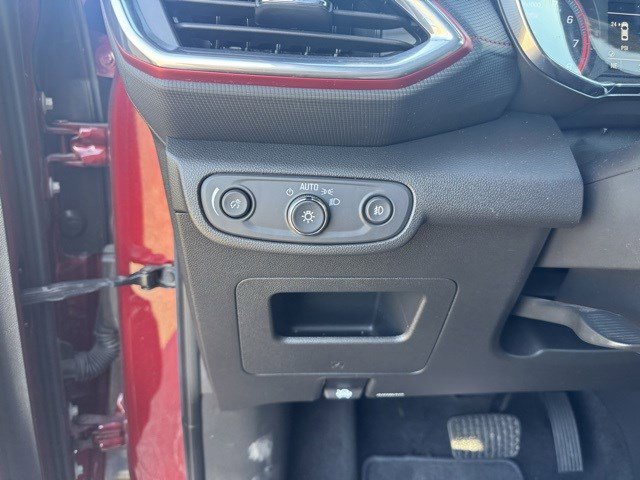 Used 2023 Chevrolet TrailBlazer RS image 13