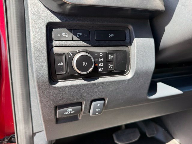 Certified 2023 Ford F250 Lariat w/ FX4 Off-Road Package AWD/4WD image 17