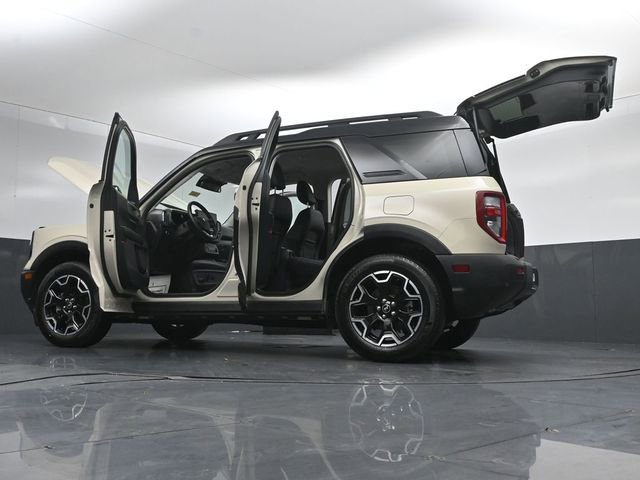 Certified 2025 Ford Bronco Sport Outer Banks w/ Outer Banks Tech Package+ AWD/4WD image 57