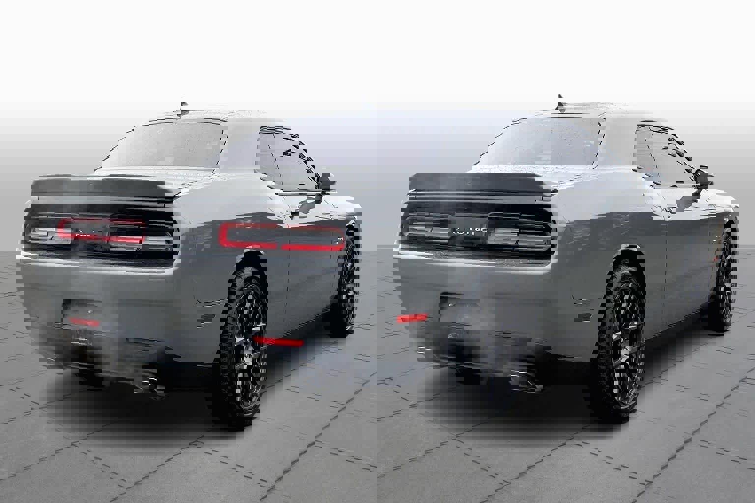 Used 2018 Dodge Challenger R/T Plus image 4