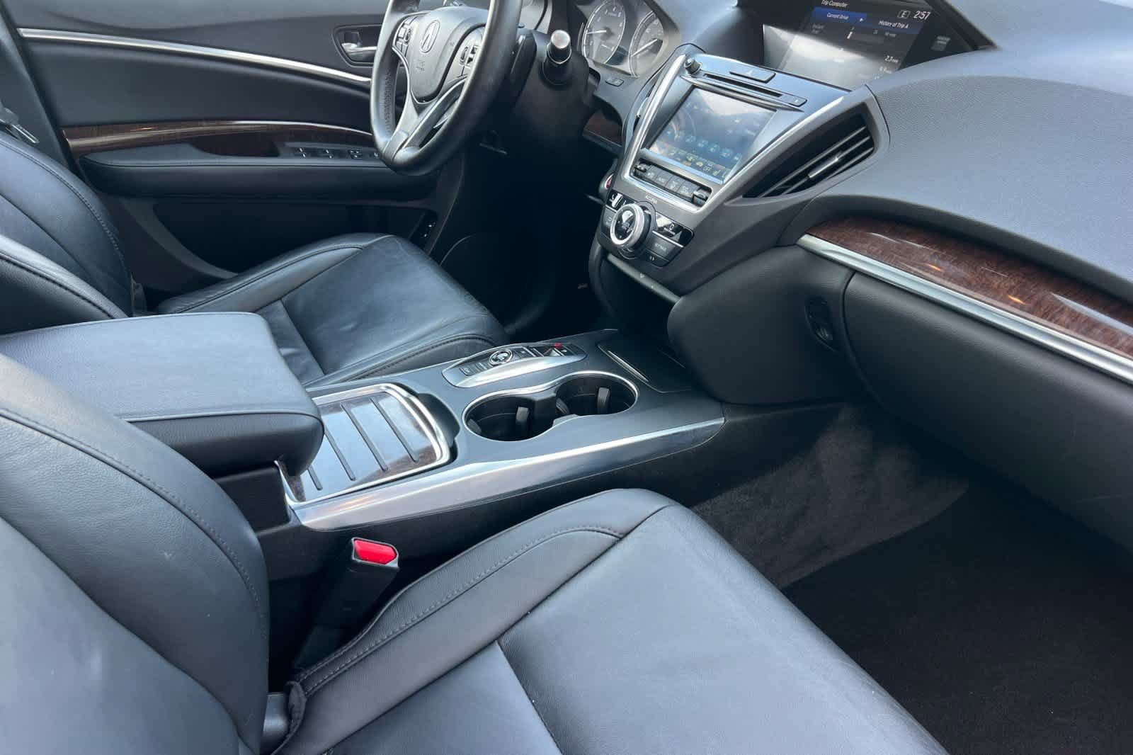 Used 2020 Acura MDX SH-AWD image 18