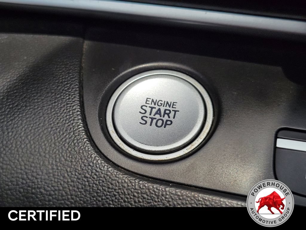 Used 2022 Hyundai Elantra Limited w/ Preferred Accessory Package FWD image 35