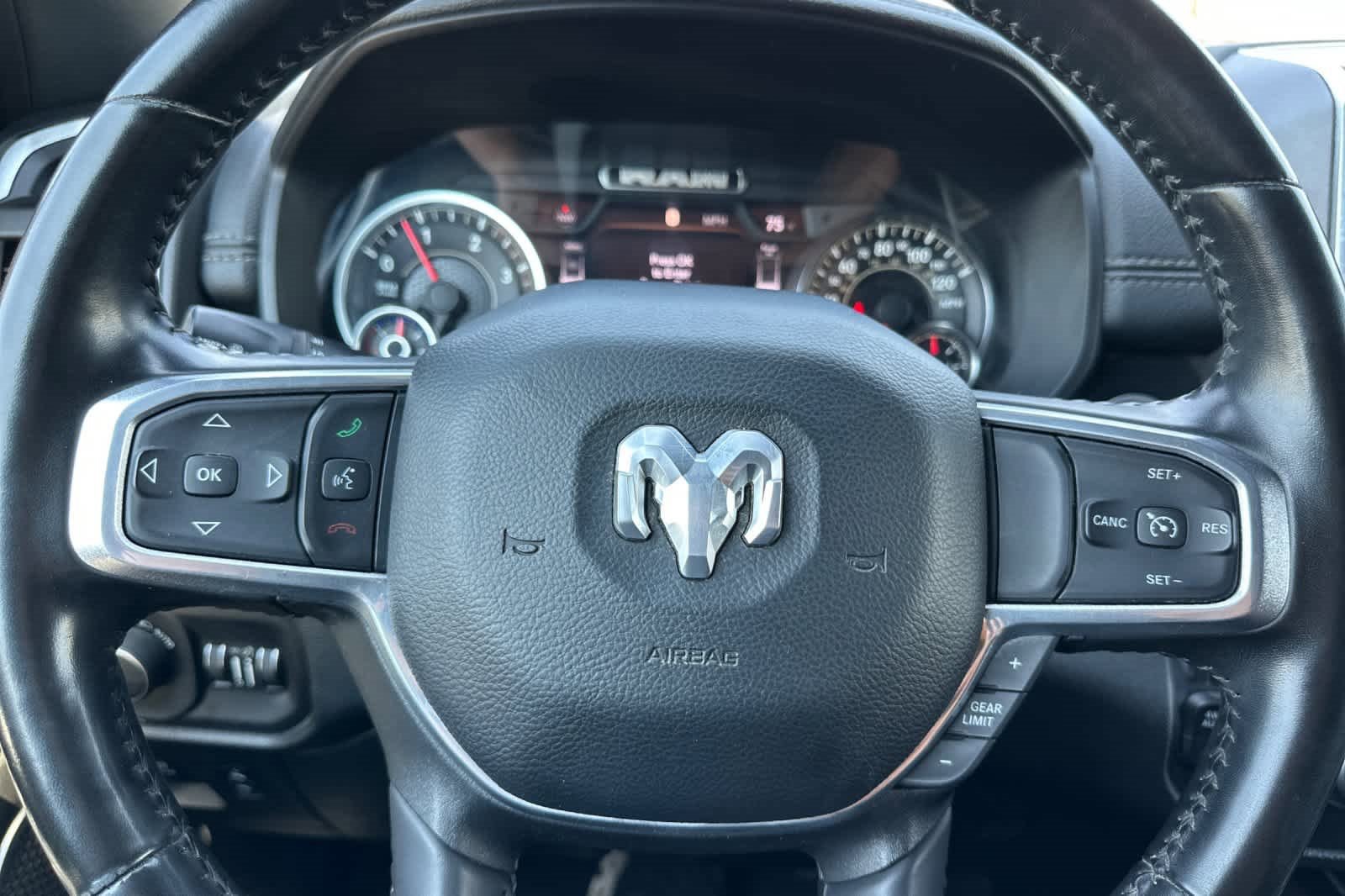 Used 2022 RAM 1500 Laramie w/ Sport Appearance Package image 22