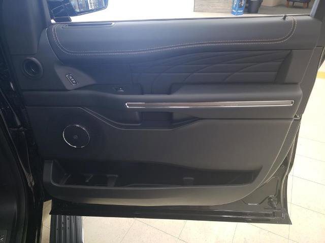 Certified 2024 Ford Expedition Max Platinum image 17