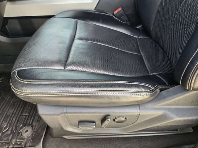 Certified 2021 Ford F250 Lariat w/ Lariat Ultimate Package AWD/4WD image 23