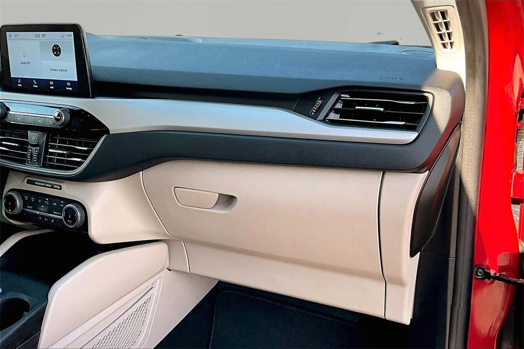 Certified 2022 Ford Escape SEL w/ Technology Package image 17