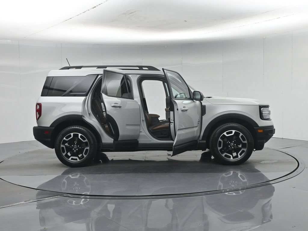 Certified 2023 Ford Bronco Sport Outer Banks w/ Tech Package AWD/4WD image 5
