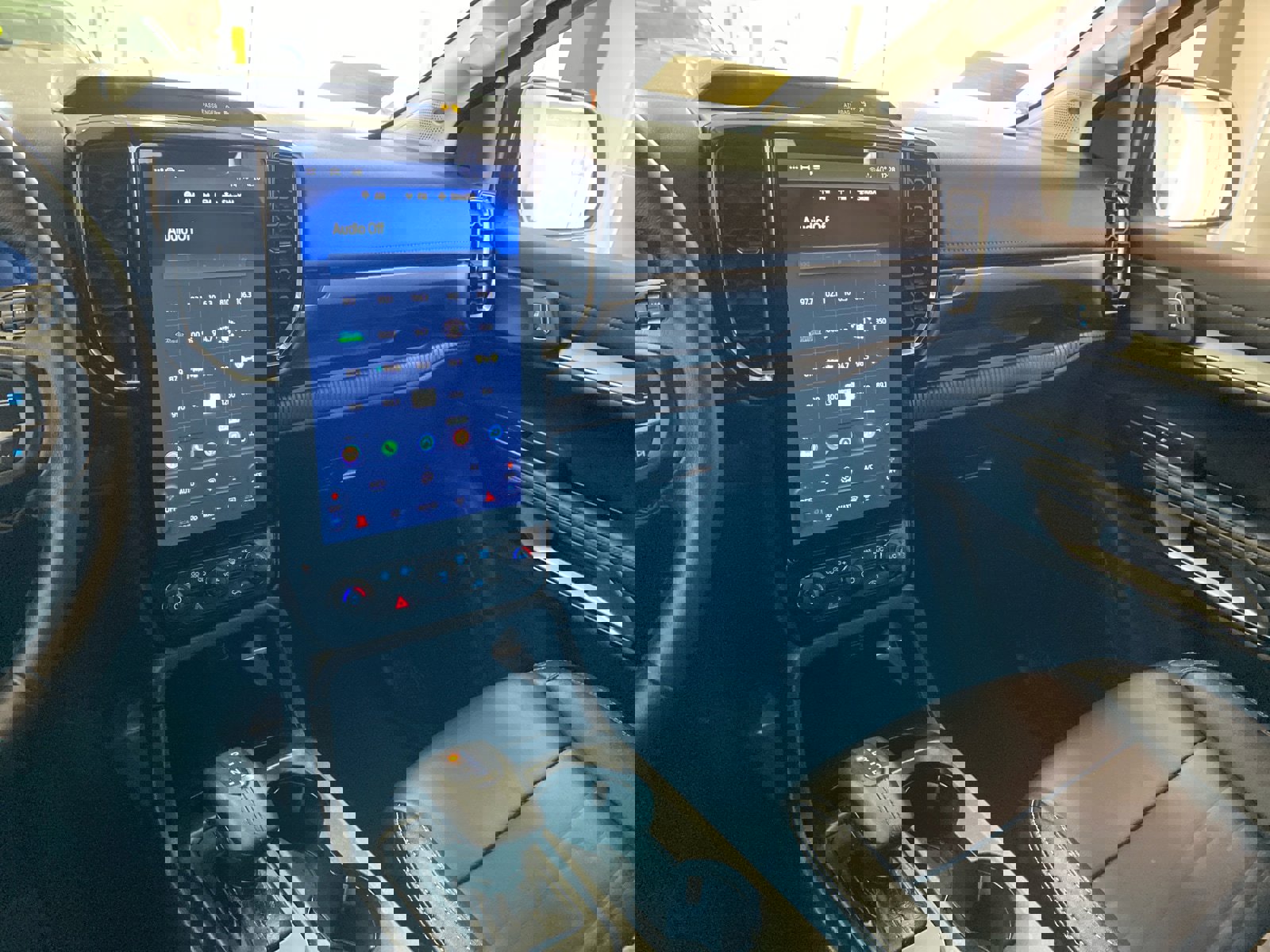 Certified 2024 Ford Ranger Lariat w/ FX4 Off-Road Package image 12