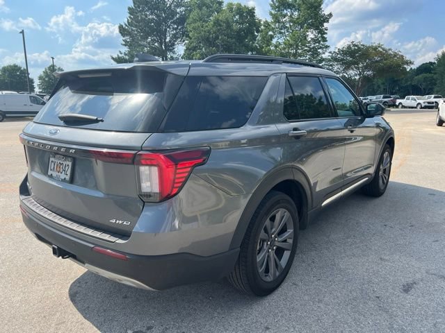 Certified 2025 Ford Explorer Active w/ Active Comfort Package AWD/4WD image 4