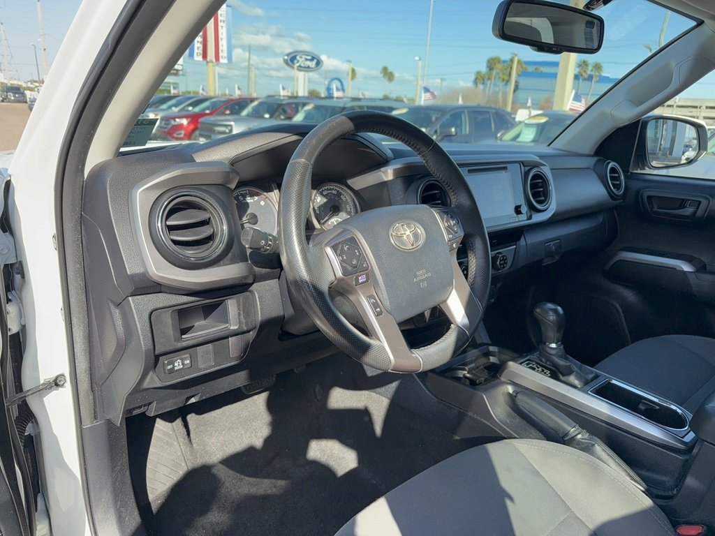 Used 2017 Toyota Tacoma SR5 image 11