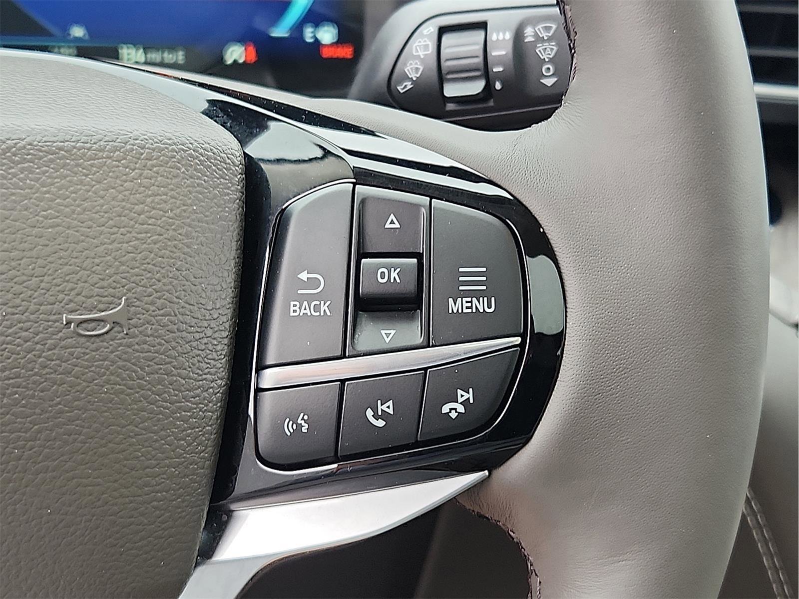 Certified 2023 Ford Explorer Platinum w/ Technology Package image 19