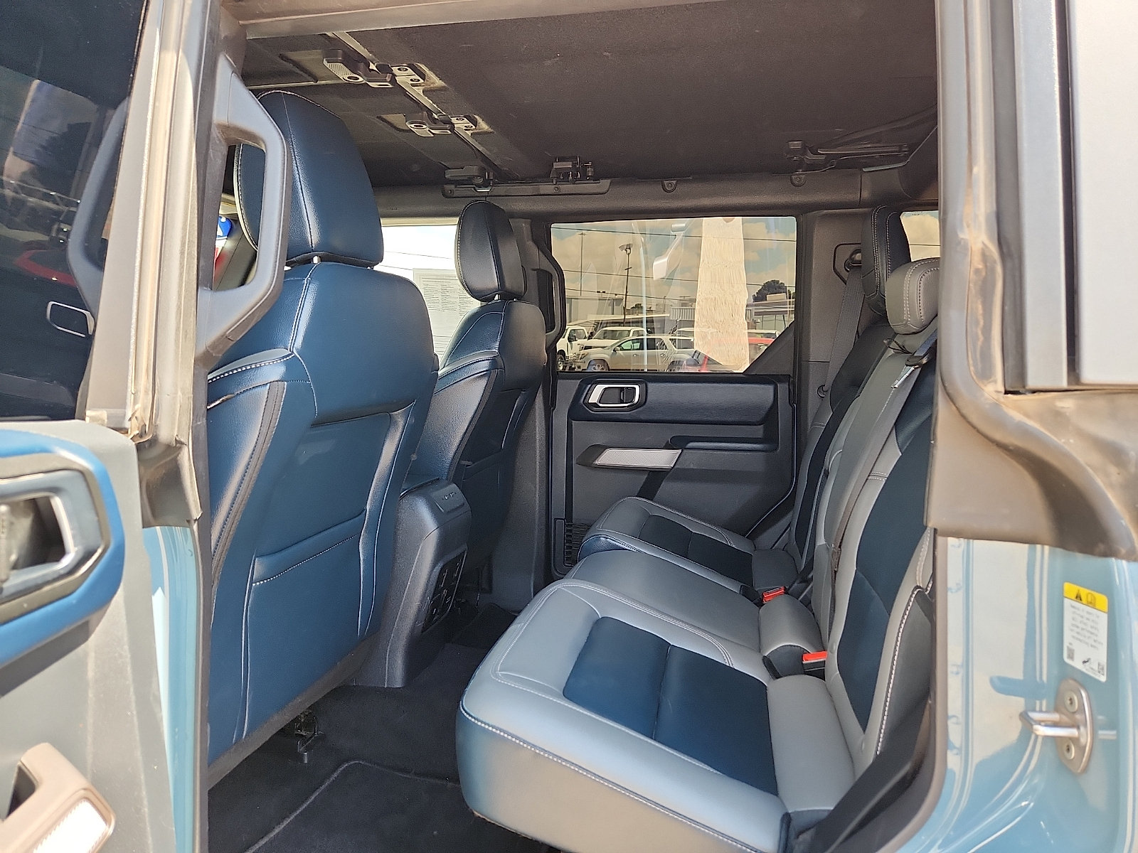 Certified 2023 Ford Bronco Outer Banks w/ Sasquatch Package AWD/4WD image 9