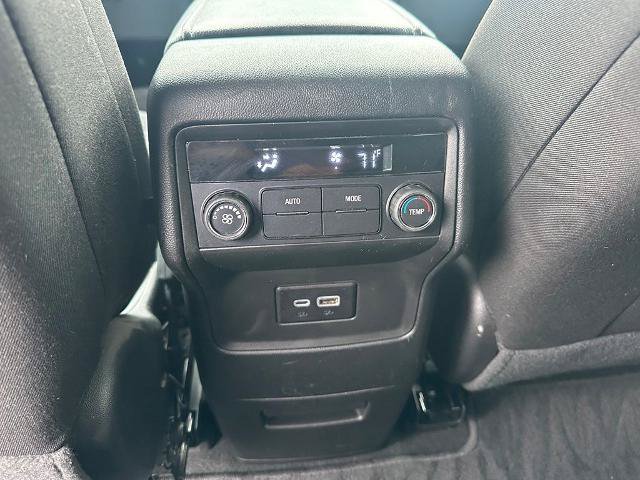 Used 2023 GMC Acadia SLE w/ Elevation Edition FWD image 17