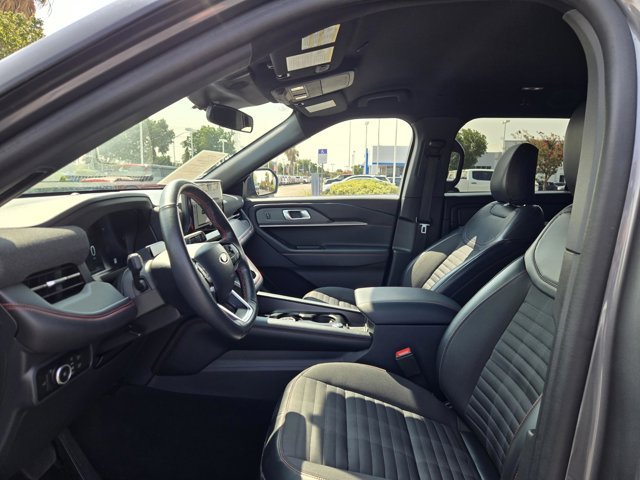 Certified 2025 Ford Explorer ST-Line AWD/4WD image 26