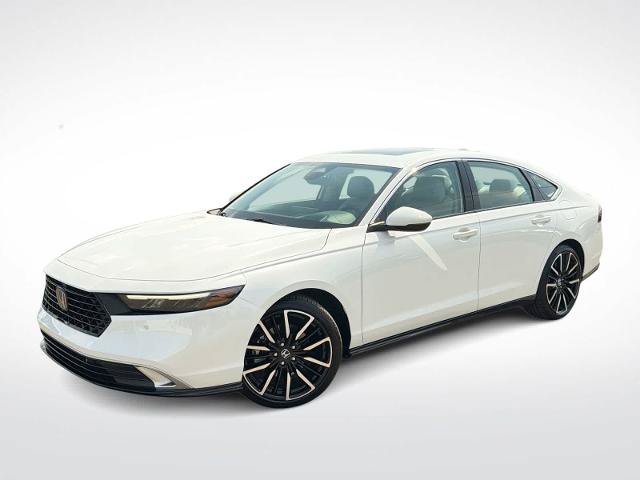 Used 2023 Honda Accord Touring image 1