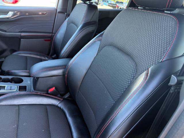 Certified 2023 Ford Escape ST-Line w/ Tech Pack #1 AWD/4WD image 28