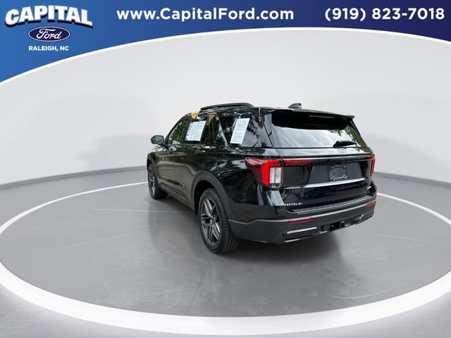 Certified 2025 Ford Explorer ST-Line w/ Premium Package AWD/4WD image 6