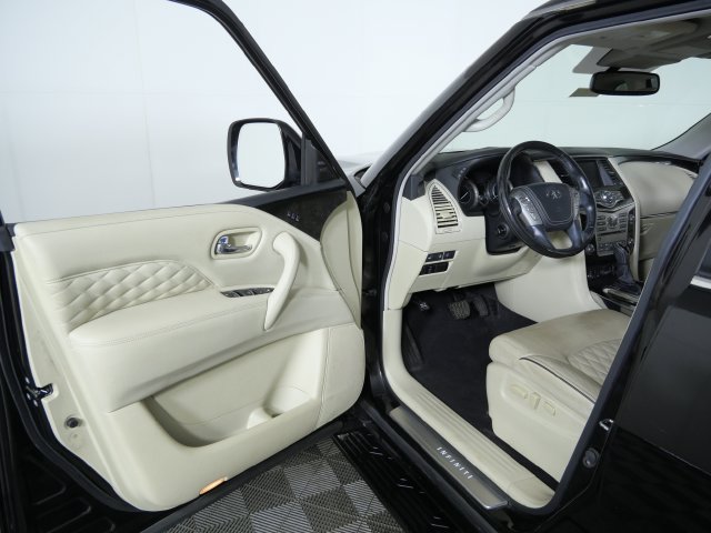 Used 2019 INFINITI QX80 Luxe w/ 22" Wheel Package AWD/4WD image 17