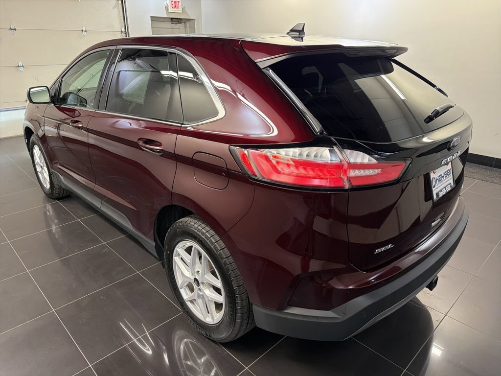 Certified 2024 Ford Edge SEL w/ Convenience Package AWD/4WD image 4