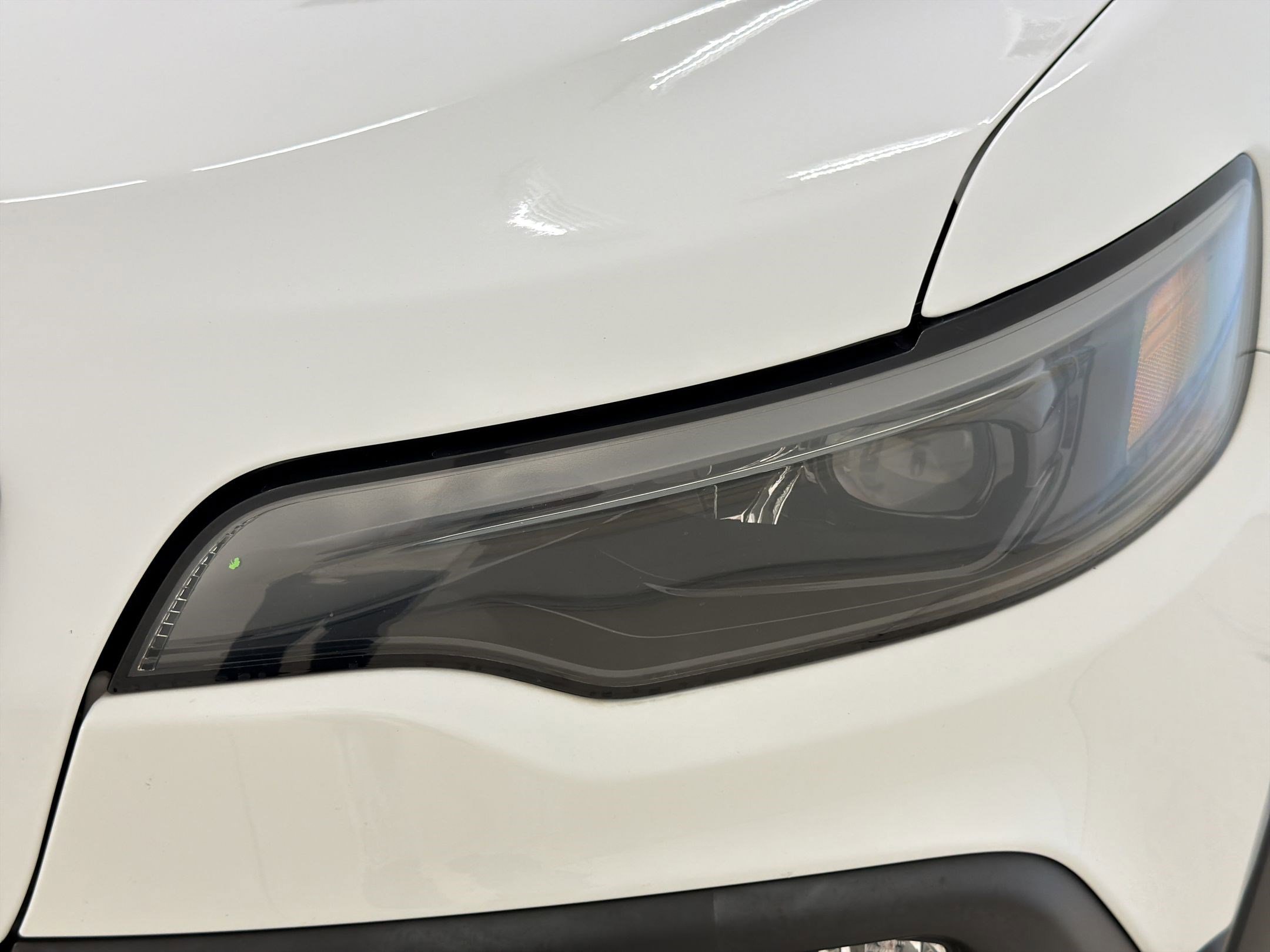 Used 2022 Jeep Cherokee Trailhawk image 11