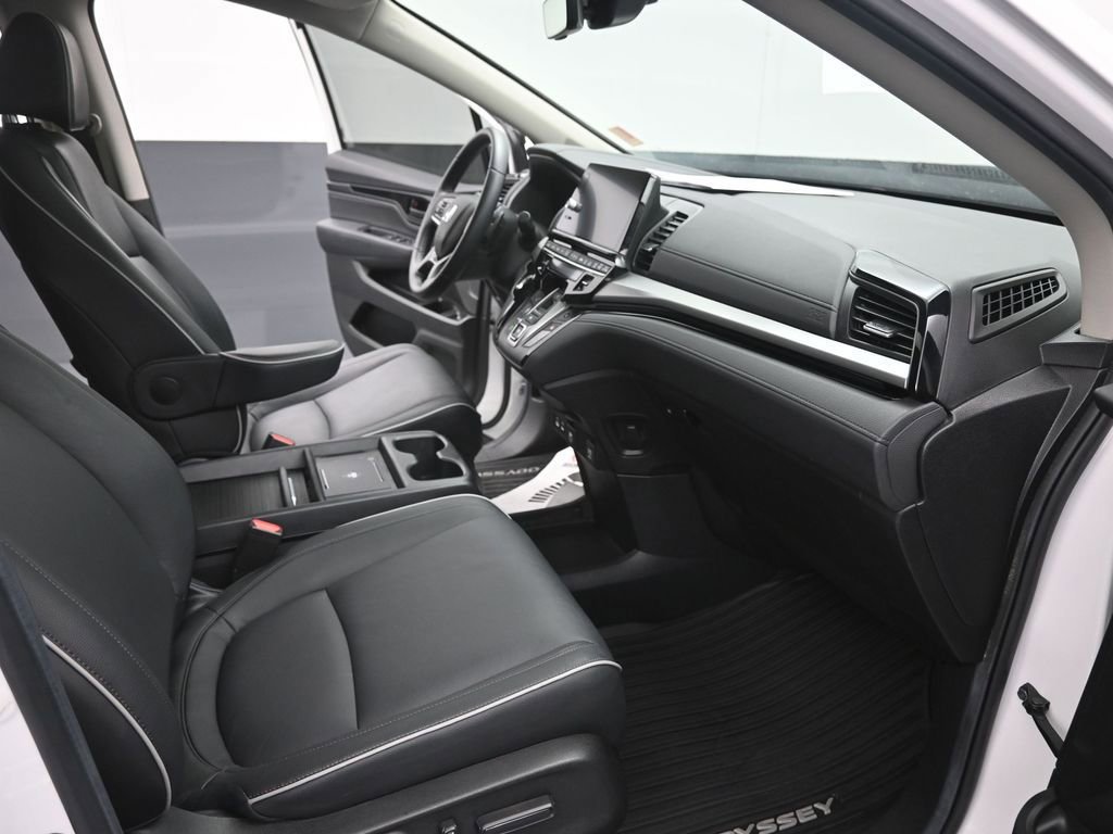 Used 2025 Honda Odyssey Touring image 27