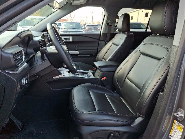 Certified 2023 Ford Explorer XLT w/ Equipment Group 202A image 13