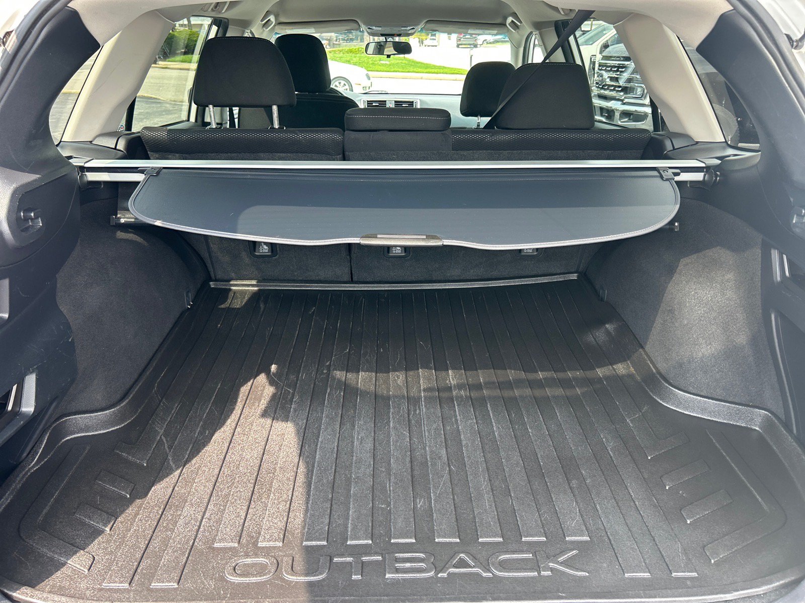 Used 2018 Subaru Outback 2.5i Premium AWD/4WD image 15