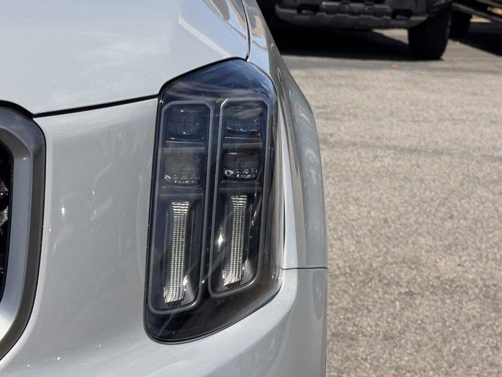 Used 2023 Kia Telluride EX X-Line AWD/4WD image 8