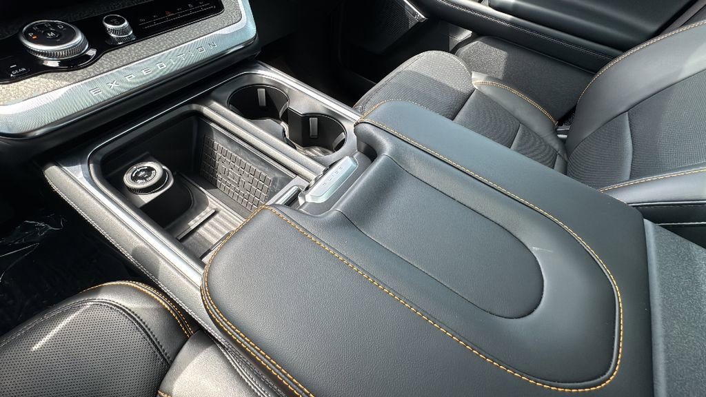Certified 2025 Ford Expedition Tremor image 45