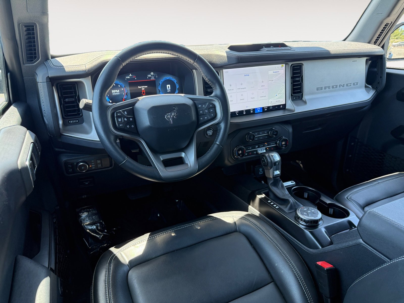 Certified 2025 Ford Bronco Outer Banks AWD/4WD image 15