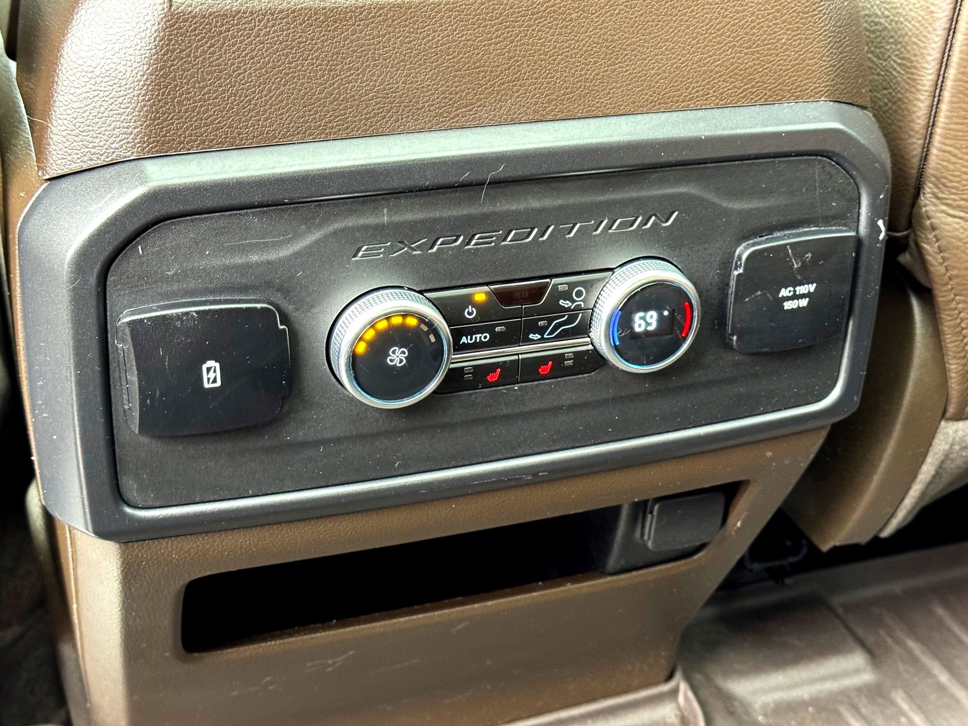 Certified 2024 Ford Expedition King Ranch RWD image 21