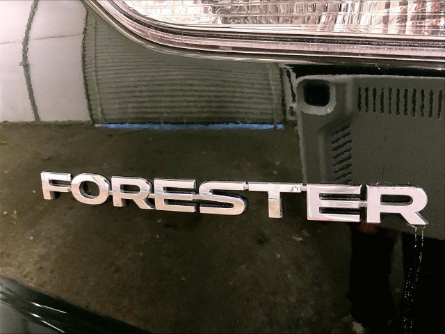 Used 2023 Subaru Forester Premium AWD/4WD image 13